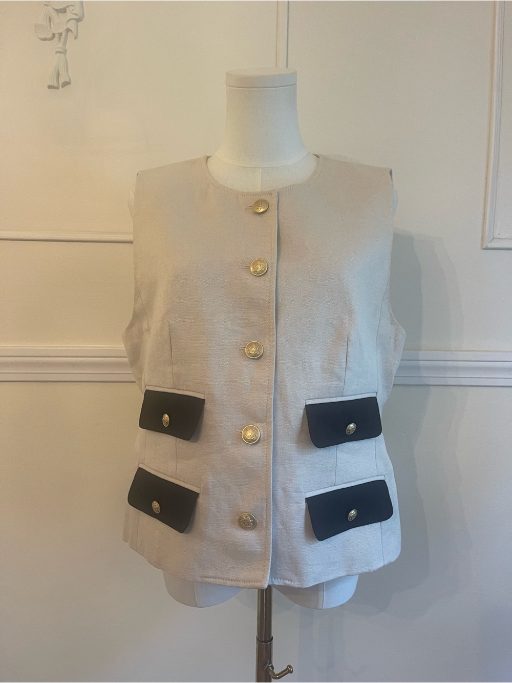 J. Crew Cream Sleeveless Vest with Black Pocket Flaps